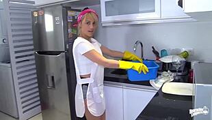 Mamacitaz - Karla Rivera Gets Smashed By Big Cock At Work!