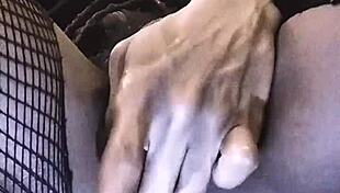 Young ebony emo slut Tavaius Deshawn craves Chris Brown fan's hard cock