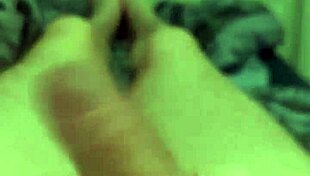 MONSTER COCK EXPLODES IN QUICK SOLO JERK!