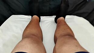 Flagrei Esposa Usando Brinquedo por Pau Pequeno