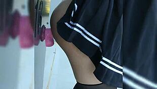 who's watching me fuck my dildo right outside the neighbor's house!!