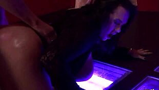 hey alicia rhodes and jemstone dive into wild pussy fisting they absolutely love every intense thrust 😍🍆💦