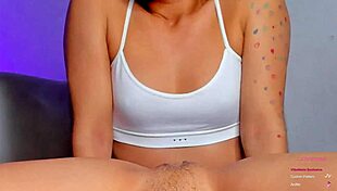 Pov Pussy Licking Session with Beautiful Submissive Lesbian Babe