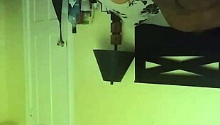 how does freddy's fingers feel deep in my latina pussy?