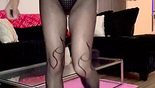 dallas rt that's one petite bossbitch tryst p411 rob49 🔥