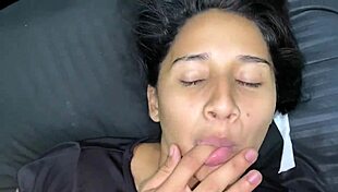 ¡FOLLANDO A MI MADRASTRA SOLA EN LENCERÍA! Doggystyle Interracial Missionary Lick