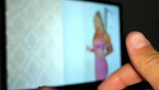 i explode cum all over her massive ass after barely lasting a quick blowjob