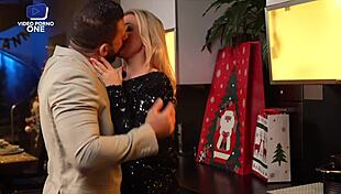 elle prepare une surprise coquine a son mari... il la demonte fort