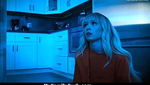 Stepbro blackmails stepsis for late sneak out pussy ride