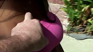 Ebony beauty shows off her BIG NATURAL TITS