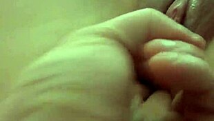 Hot blonde unleashes massive squirt explosion all over Bali paradise