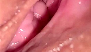 18yo girl's pussy looks so different after losing virginity