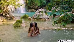 Vacations mean threesomes with vixen face sitting and pussy rides!