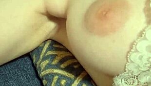 Wow, worship her sweaty armpits now!