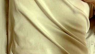 Perverted amateur Japanese wife cums hard repeatedly homemade!