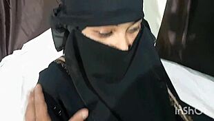 muslim girl and desi boyfriend deliver intense homemade doggystyle pounding with handjob finish