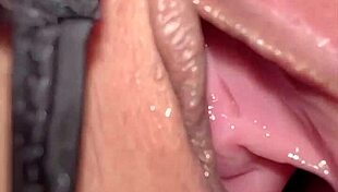 18yo girl's pussy looks so different after losing virginity