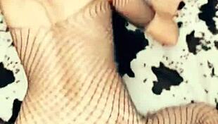 Skinny mature wife takes anal lick and homemade pounding