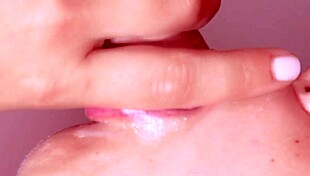 japanese babe slurps cum in uncensored close-up blowjob 😍💦