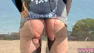 Miniskirt boots slut climaxes hard on outdoor anal vibrator