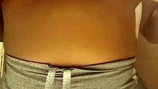 Mamei em big saggy tits deliciosos de ebony brasileira lactante com peitos enormes naturais.