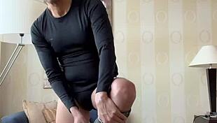 hey indian fag, your secrets out there for everyone to see now