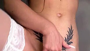 Lovely Stocking Slut Gapes Tight Asshole Deep With Dildo Squirt