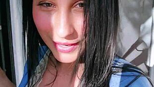 colombian prostitute fucks pool cleaner with juicy ass licking