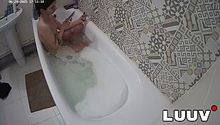 oh man luuv elika shaving her smooth legs on cam in bathroom feels so real...