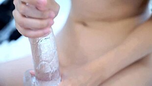 hey this sexy hermosa asiatica teen wants your eyes on her curves now