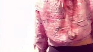 sexy american dances her juicy ass shaking wildly on cam