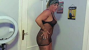 Who's ready for this muscular milf to squirt on your big cock?