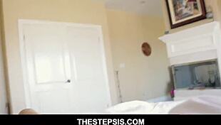 Blair Williams' nice ass gets pounded by stepbro on bed POV