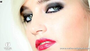 Whoa she's like a virgin but smells insanely sexy 😍🔥