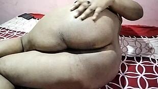 Village Girl's Tight Pussy Debuts in Indian First-Time Sex Video