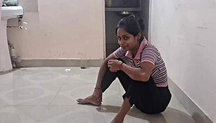 desi 18 year old indian girlfriend begs cock in wet pussy doggystyle creampie riding