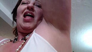 wanna explore every inch? from my armpits to ass, underboob, behind knees... this sexy pawg dawnskye1962 body waits