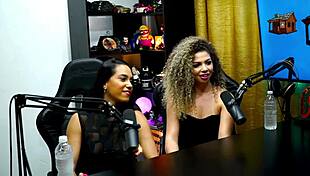 they kissed hot mid-podcast and left ruan speechless?