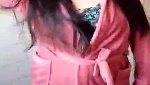 hey, wanna see her rip clothes for that steamy bath striptease?