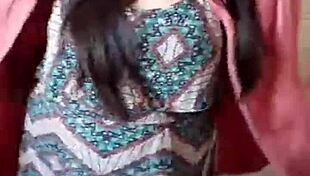 hey, wanna see her rip clothes for that steamy bath striptease?