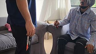 morrita latina de 18 anos seduce a su padrastro con sexo casero anal creampie y doggystyle sin censura