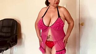 i'm rubbin my huge tits so hard n feelin sexy af masturbatin nonstop