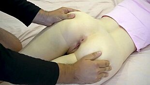 omg first time trying buttplug then deep anal fingering stretches my tight hole so good