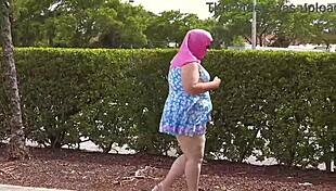 Compilation Shows Mature Fat BBW Peeing Squirting Close-Up Dripping Pussy Huge Ass Public Park