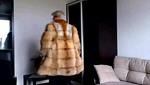 mature webcam star aimee rocks fur coat in wild solo show 🔥😈