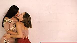 i moan wildly as jenna sativa licks my curves close up