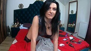 milfycalla fingers herself in shiny jacket 😍🔥💦