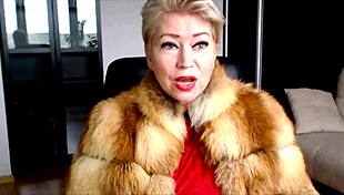 mature webcam star aimee rocks fur coat in wild solo show 🔥😈