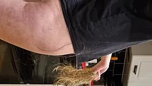 she spreads legs wide getting her smooth pussy freshly shaved bare