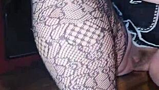 Wet preggo pussy lips spread wide and pink for your eyes only!